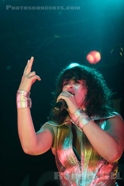 PEACHES - 2006-10-05 - PARIS - Elysee Montmartre - 